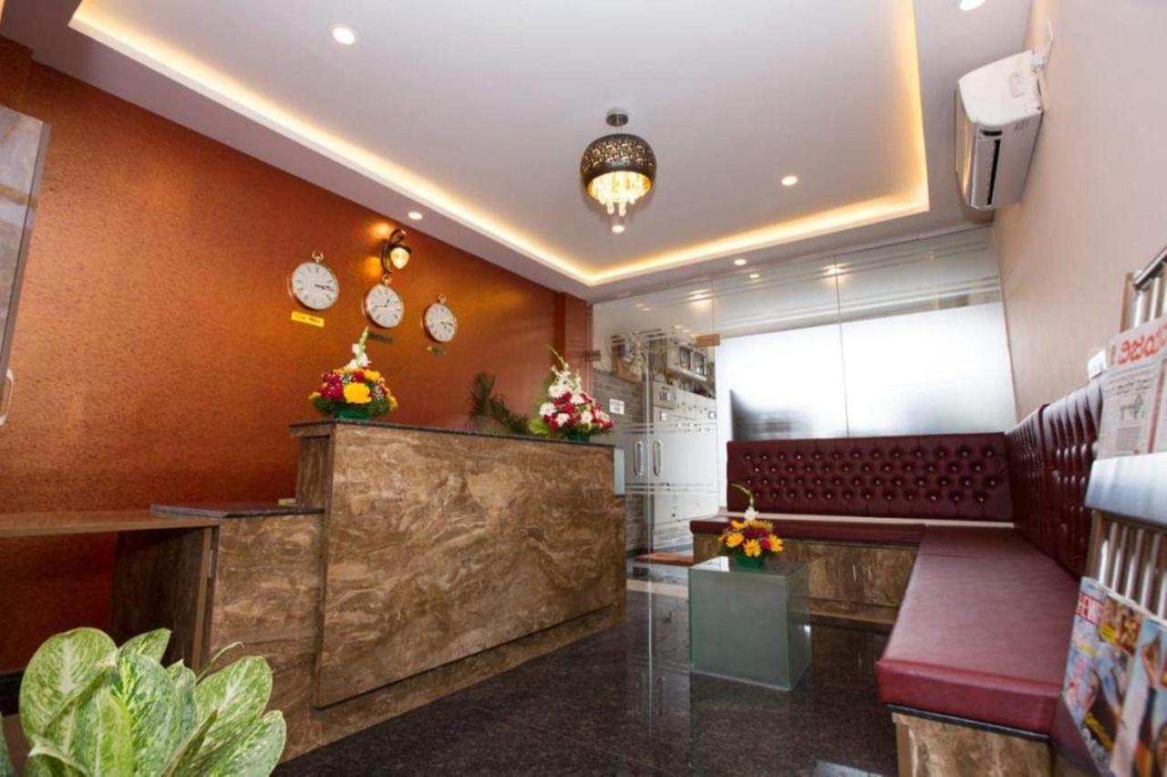 Hotel Vijaya Lakshmi Residency - Yeshwanthpur 班加罗尔 外观 照片